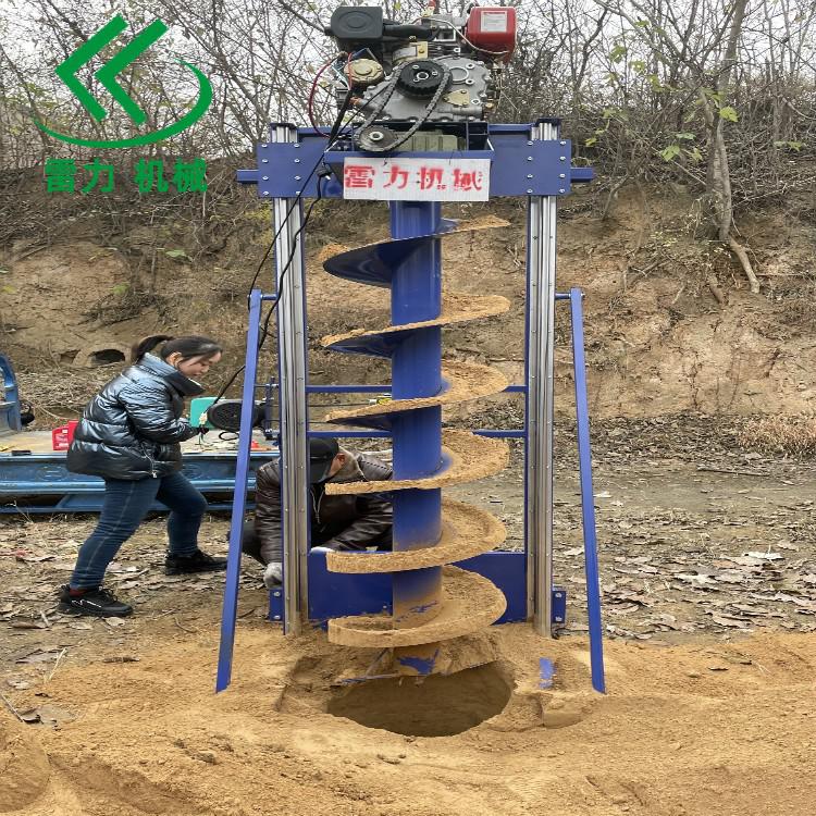 小型打樁機(jī).jpg 小型打樁機(jī).jpg