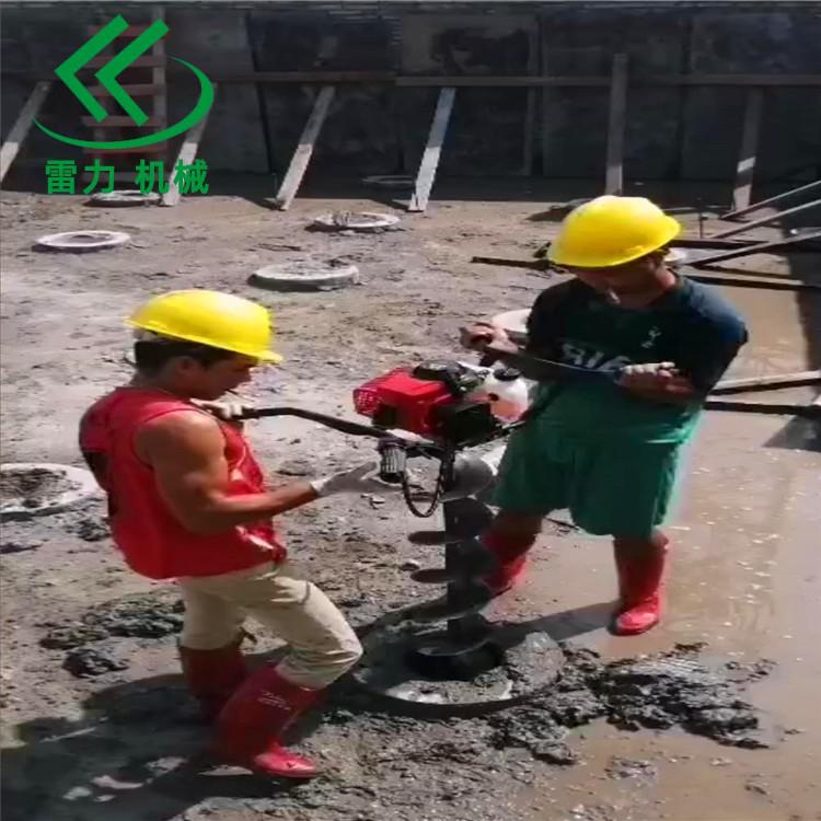 新型管樁取土機(jī)清泥掏土一機(jī)多用